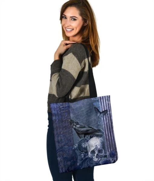 Gothic Blue Memento - Handy Tote Bag - Image 3
