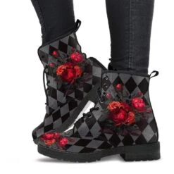 Wild Roses Printed Boots -Vintage Veil Clothing Store front 2 1024x1024 2x cca3a007 cbeb 4bca bb5e 19cd0002967e