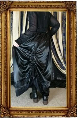 Seraphina -Vintage Veil Clothing Store frou frou alice back pulled d03abe89 c287 4c2e 99b0 12e1d707c26b