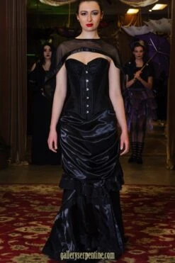 Ebony Victorian Skirt, Made To Order -Vintage Veil Clothing Store wmebony victorian skirt front Carla 800x1200